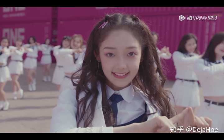 【主题曲】这个发型不知道应该怎么概括,优化版小鹿纯子头?