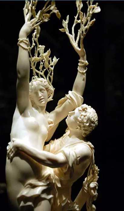 阿波罗和达芙妮雕像图片