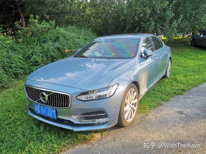 女生 看中沃尔沃s90,蓝色太好看了,但有些车主说车身太长 ,容易剐蹭