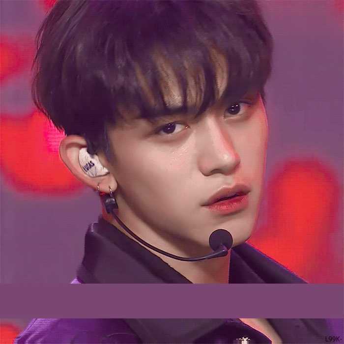 大家来发一下爱豆们的出圈神图吧