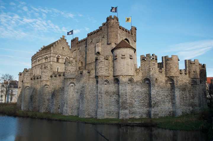 欧洲有哪些非常值得一去的城堡?