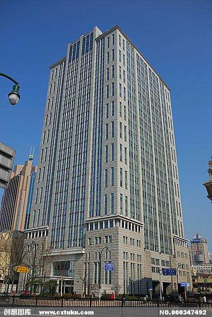 请问两点透视和三点透视的区别?