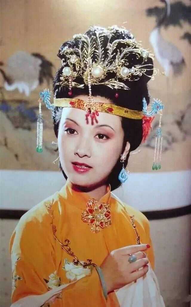 《红楼梦》87版为什么啥那么美?为什么现在电视剧没有那种韵味了?