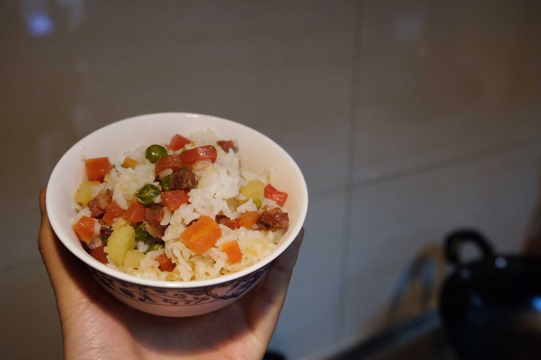 今天在家吃什么# 腊味饭和陈皮红豆小丸子
