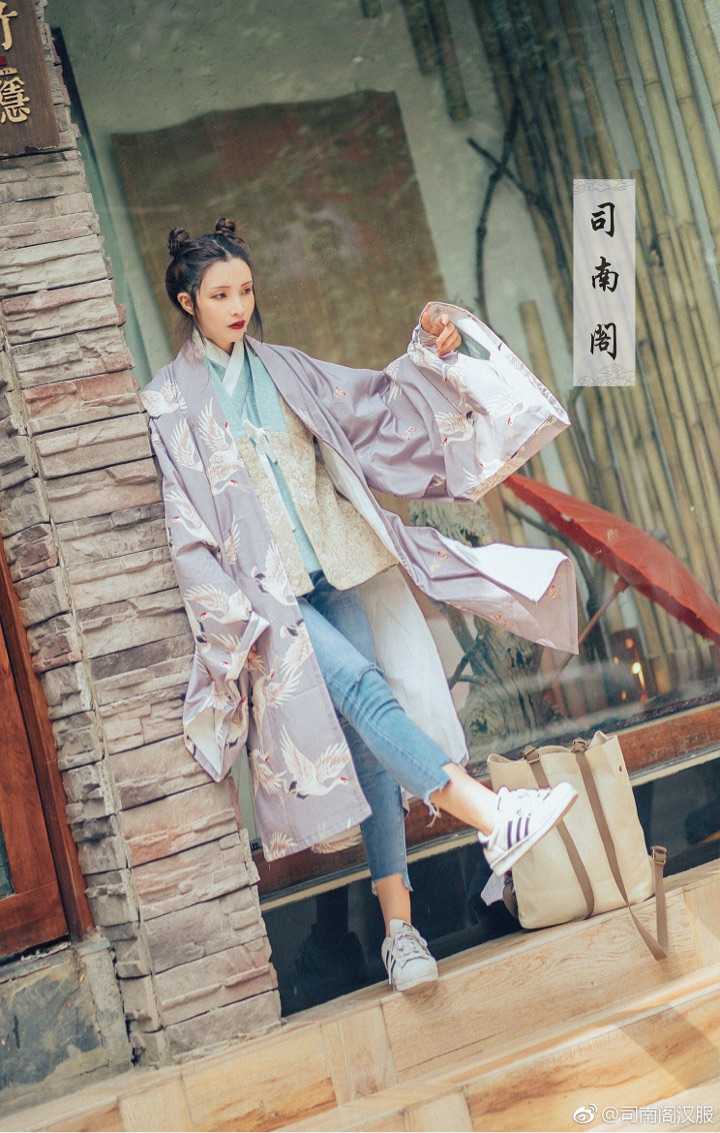 汉服不能搭配牛仔裤吗?