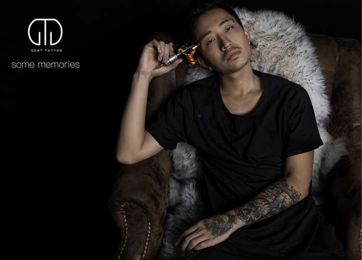 都是女纹身师,我给你们看看我的男纹身师pc 来自山羊刺青.