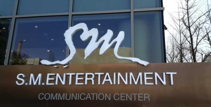 然后知道了韩国有个sm公司.