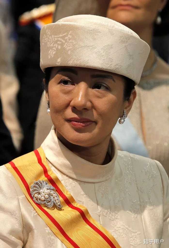 日本新皇后雅子有什么传奇经历吗？怎么评价她？ - 知乎