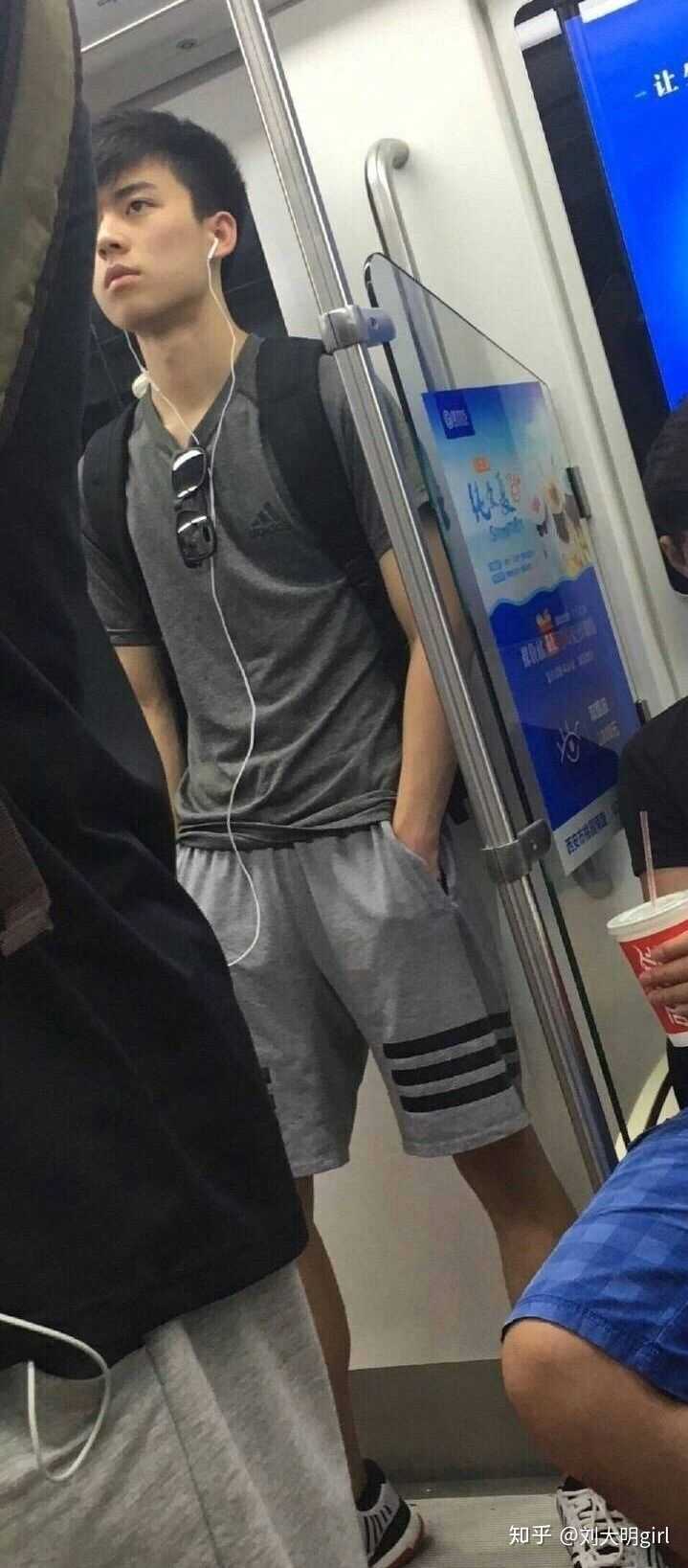 男生长得帅是一种什么体验?
