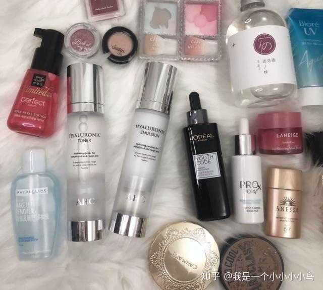 推荐混油皮女生适合的水乳精华?