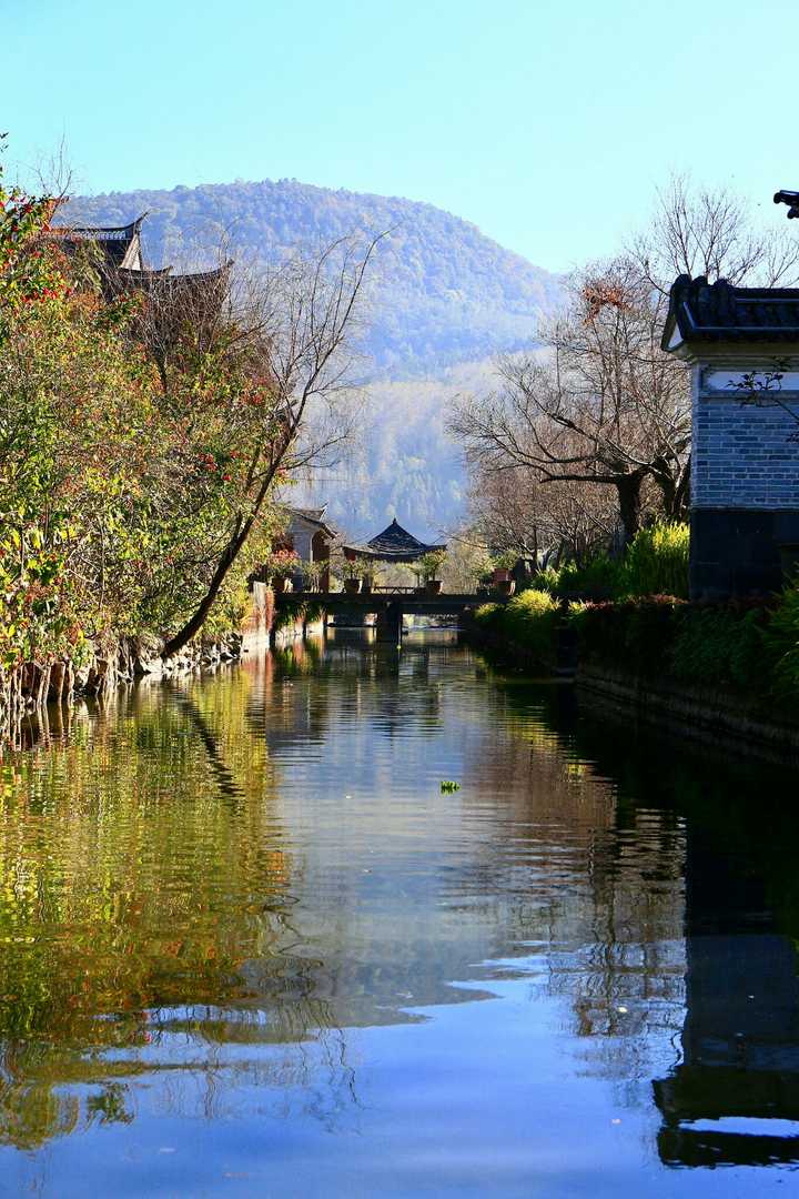 雲南的騰衝和西雙版納哪個比較適合旅遊?