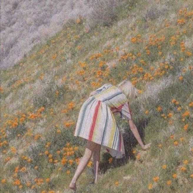 有没有往前走的头像然后前面的路没有终点的那种