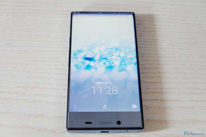 夏普403sh  该机目前已经停产 在闲鱼入手200多块钱就够了 2.