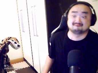 如何评价3DM总监这个人 ?