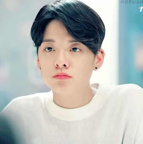 amber刘逸云有哪些好看的图? - 知乎