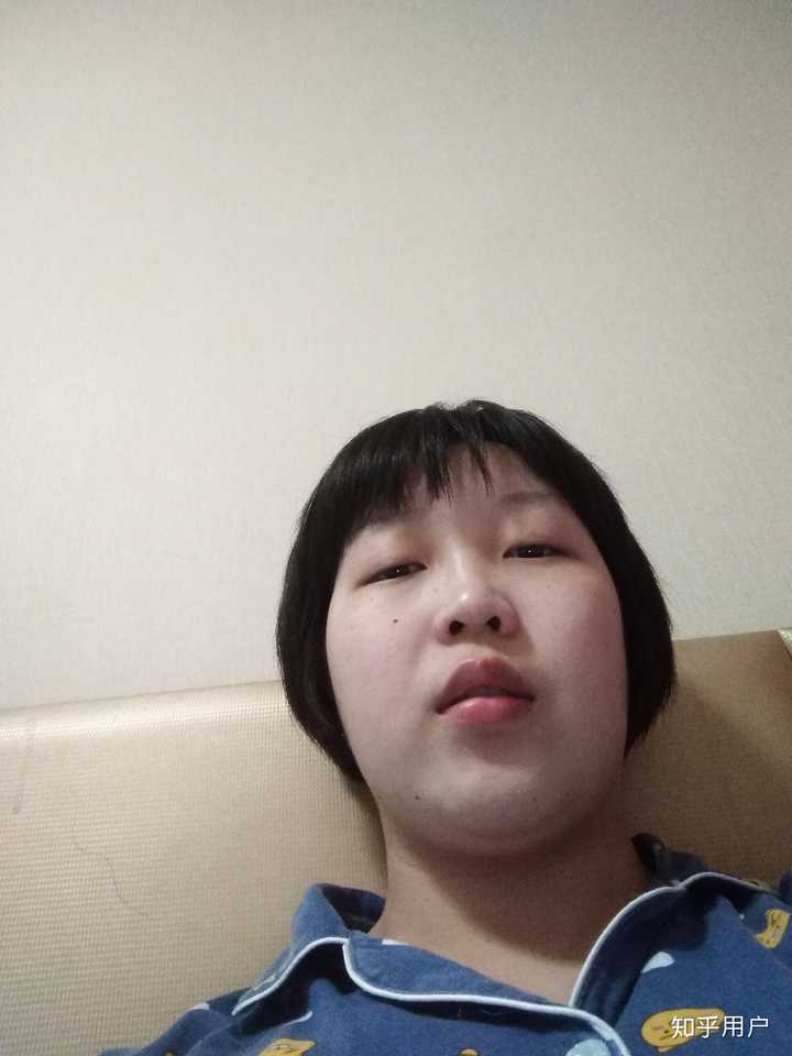 被班上男生公认为最丑女生是什么体验?请一定看看问题描述?