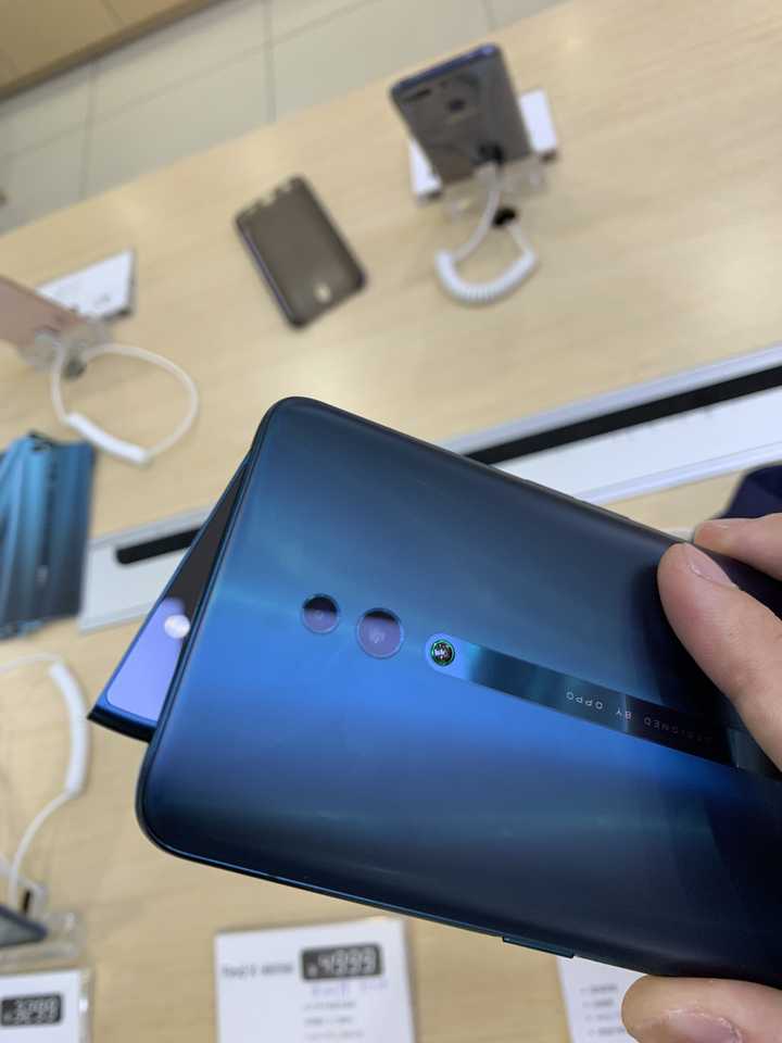 那么谁能告诉我这该死的闪光灯有什么用?