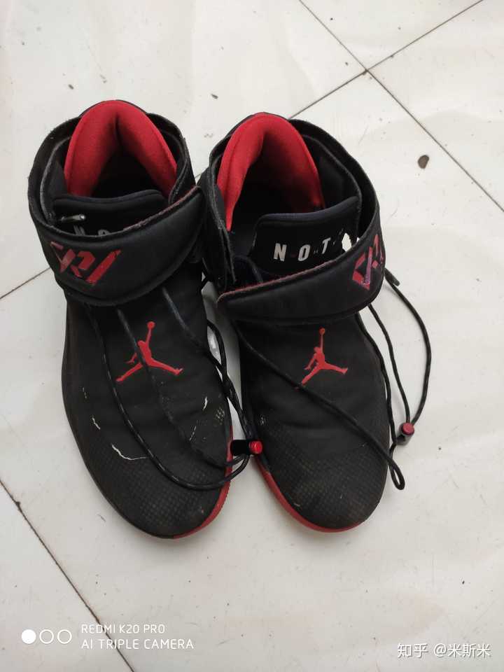 你穿过的最不透气最闷的篮球鞋是哪一款?