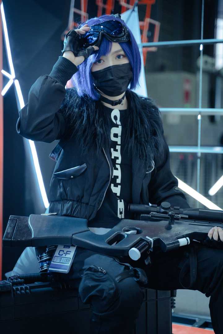 如何看待 明日方舟 制作人海猫cp27cos 安哲拉干员潜入买本 知乎