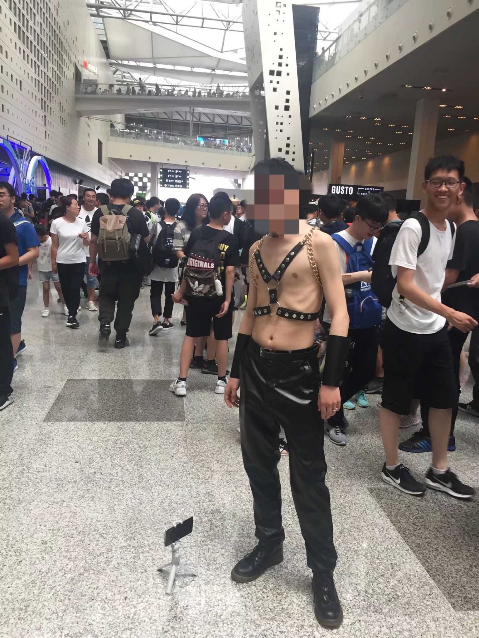 你制杖吗,不我贩剑