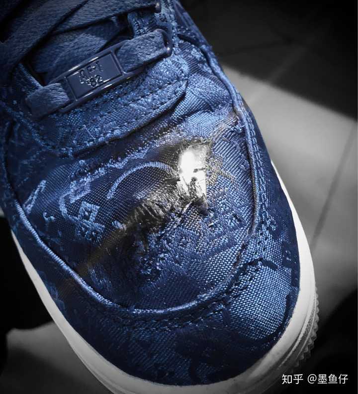 体育生很臭的Nike球鞋图片