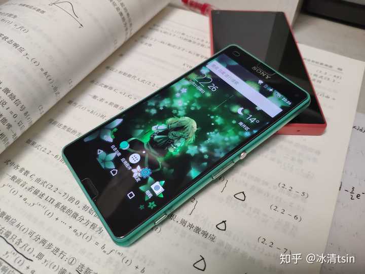 可以推荐下前几年的小屏颜值高的手机吗 知乎