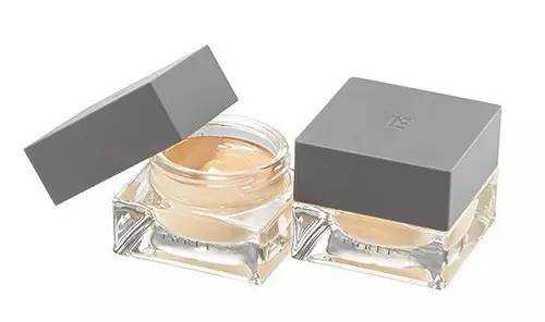 上班化妆如何保持12个小时不浮粉不脱妆?