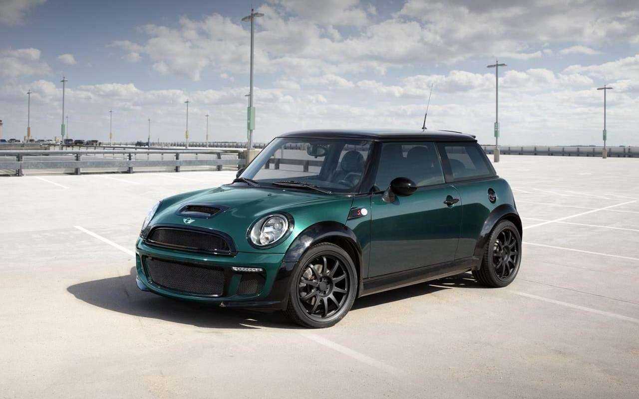 大家有没有觉的,圆形车灯的车都很好看,很经典啊