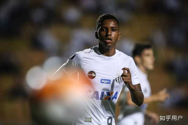 18 岁就在欧冠戴帽,皇马小将罗德里戈未来能成长为怎样水平的球星?