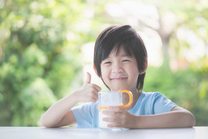 小孩三岁了还需要喝配方奶粉吗