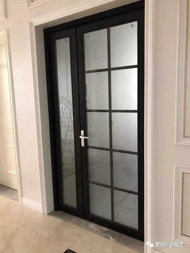 装修时厨房门洞只有1.2米,如何做门?