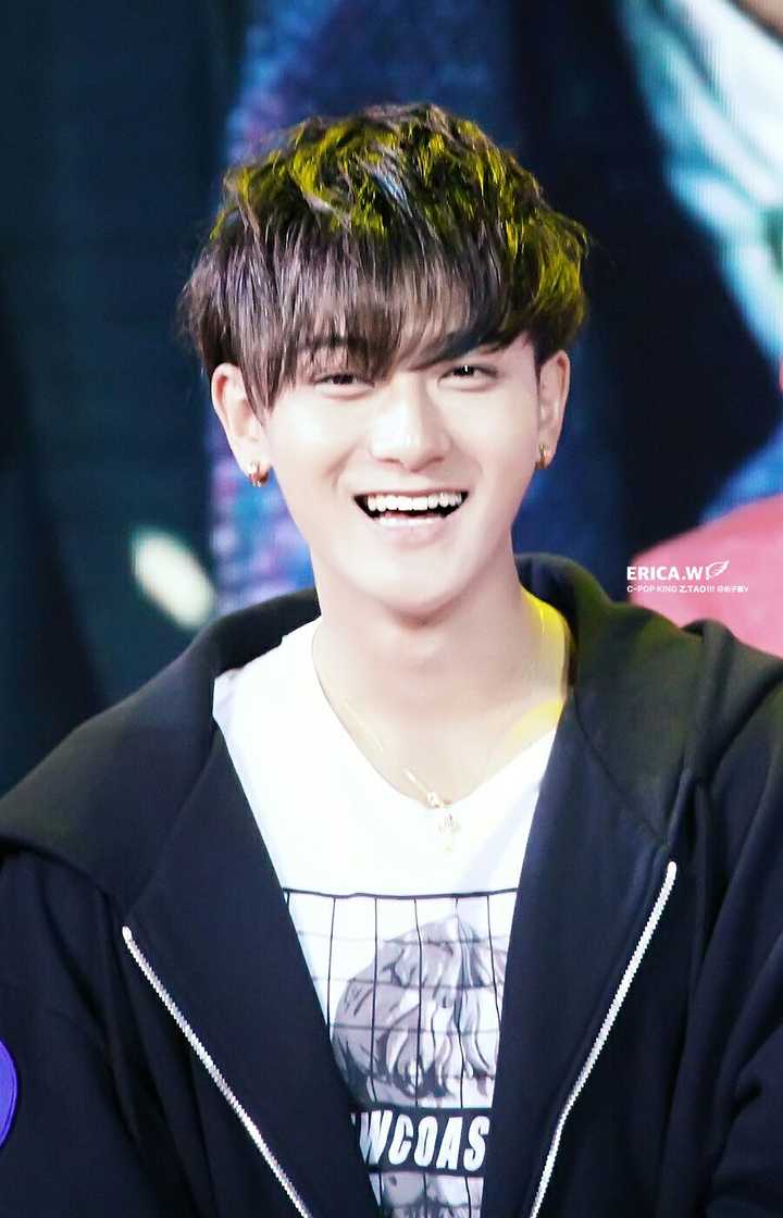 黄子韬整容过吗?