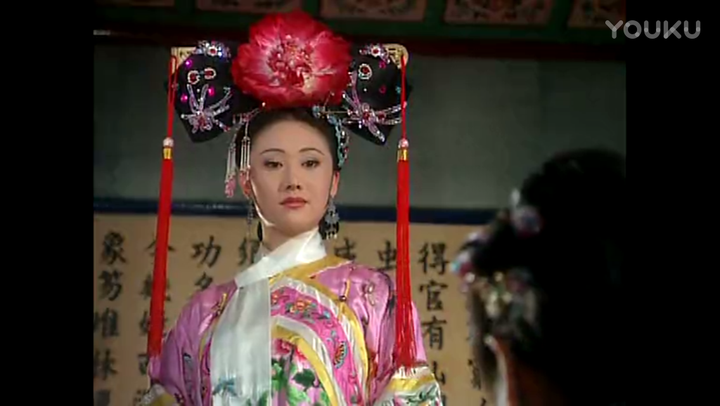 福伦家帮助主角团也不是白帮的啊…… 还有紫薇刚刚进宫时,面对紫薇和