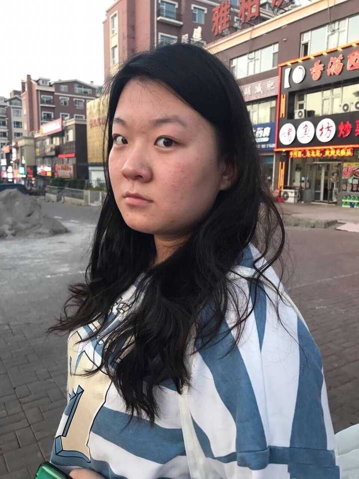 如何委婉的评价一个女生p图过了?