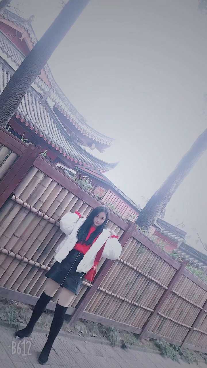 我妹净身高170,遗传我妈的长相,芭比混血风.