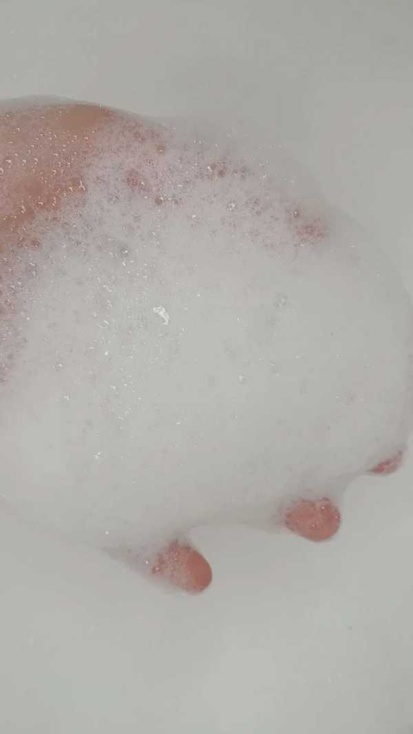 是因为多层泡沫叠加在一起,中间又有空气起了保温的效果么?