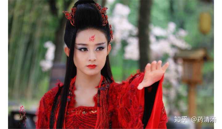 15年《花千骨》妖神,演员赵丽颖27岁