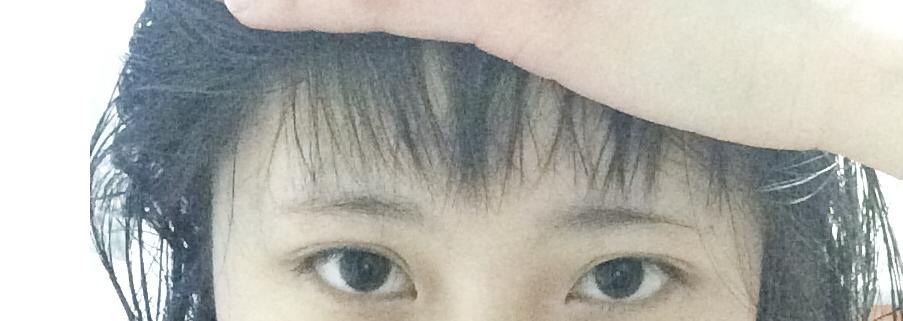 发际线太低,想自己往上刮一点,再用遮瑕粉一类