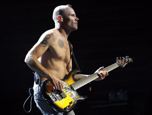 有哪些贝斯骚气的摇滚或金属的歌曲推荐?