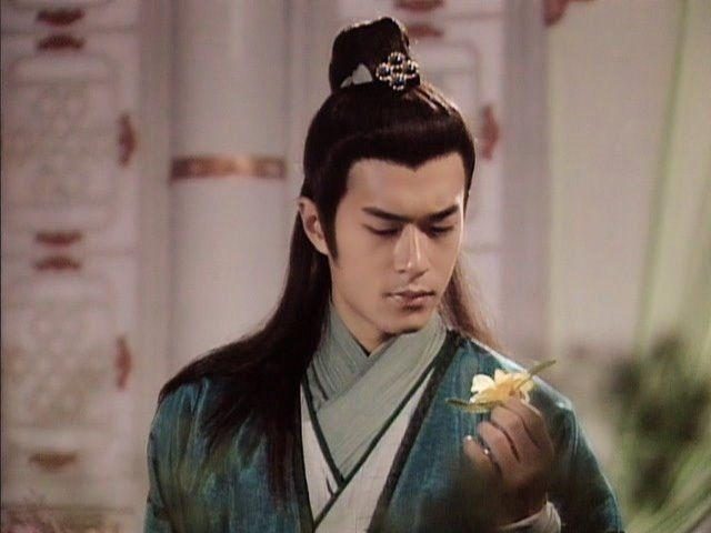 小楼一夜听春雨 圆月弯刀 ---------丁鹏 一见白古误终身!  显示全部