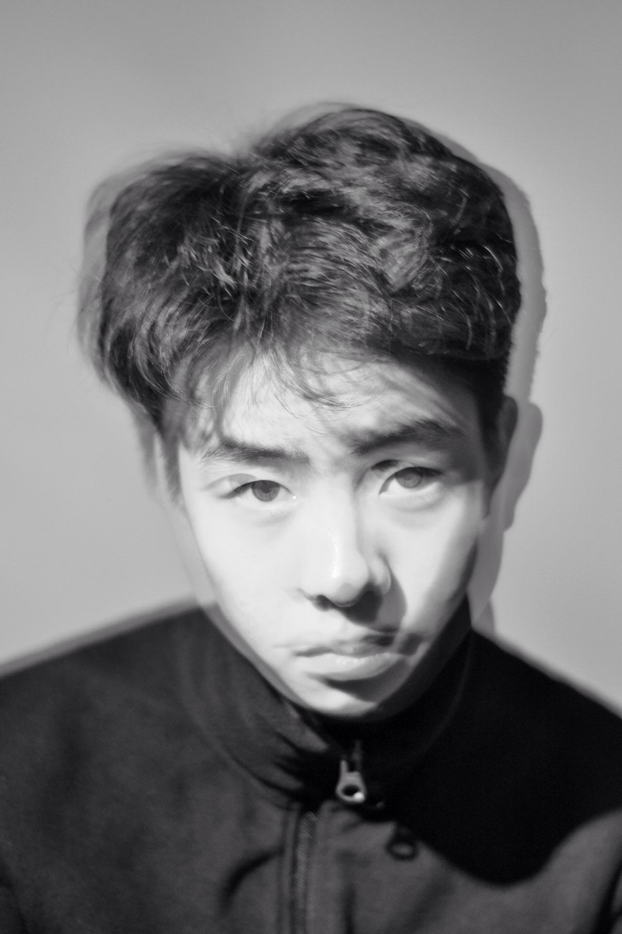 男人怎么才能留长头发 5c447edd7d08fdbd74f9de1c86966816_r.jpg