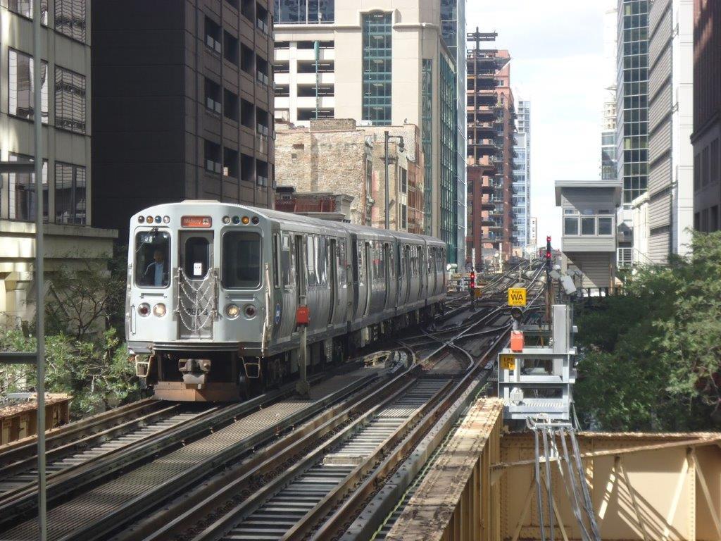 地铁为什么不大力建设高架线?成本不是要比地