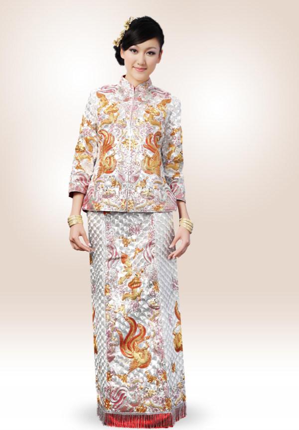 刘诗诗吴奇隆结婚穿的中式礼服是什么款式,有