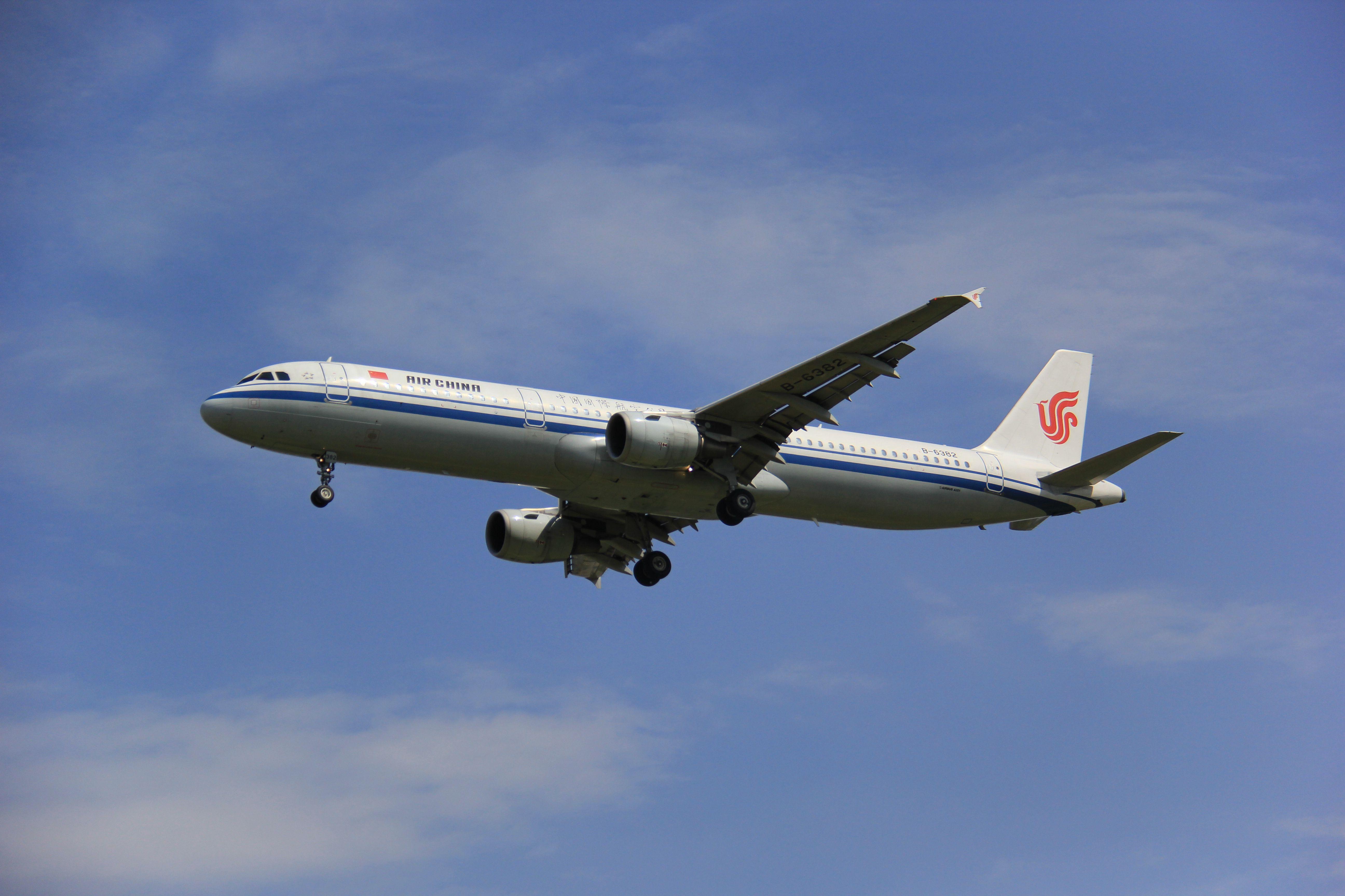 北京看飞机起飞下述图片是在首都国际机场拍的请问具体在什么地方呢