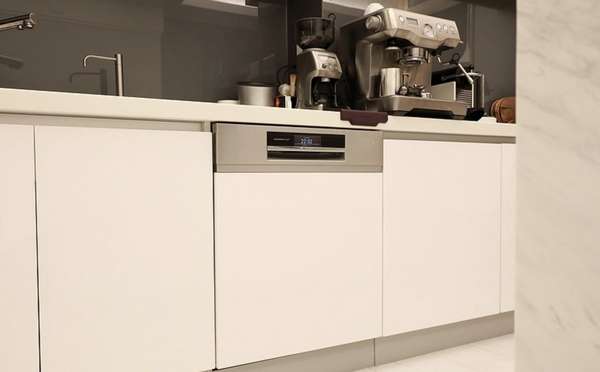 Who Will Wash The Dishes Today Knowledge Daily The Cabinet Door Panels Strong It Is Best To Install Day Also About Dishwasher Installation Ensure That Dishwashers And