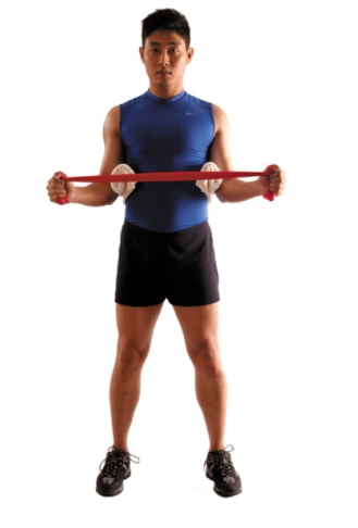 小圆肌和冈下肌锻炼:肘关节贴住胸廓(这是重点,否则练不到),20 个一组