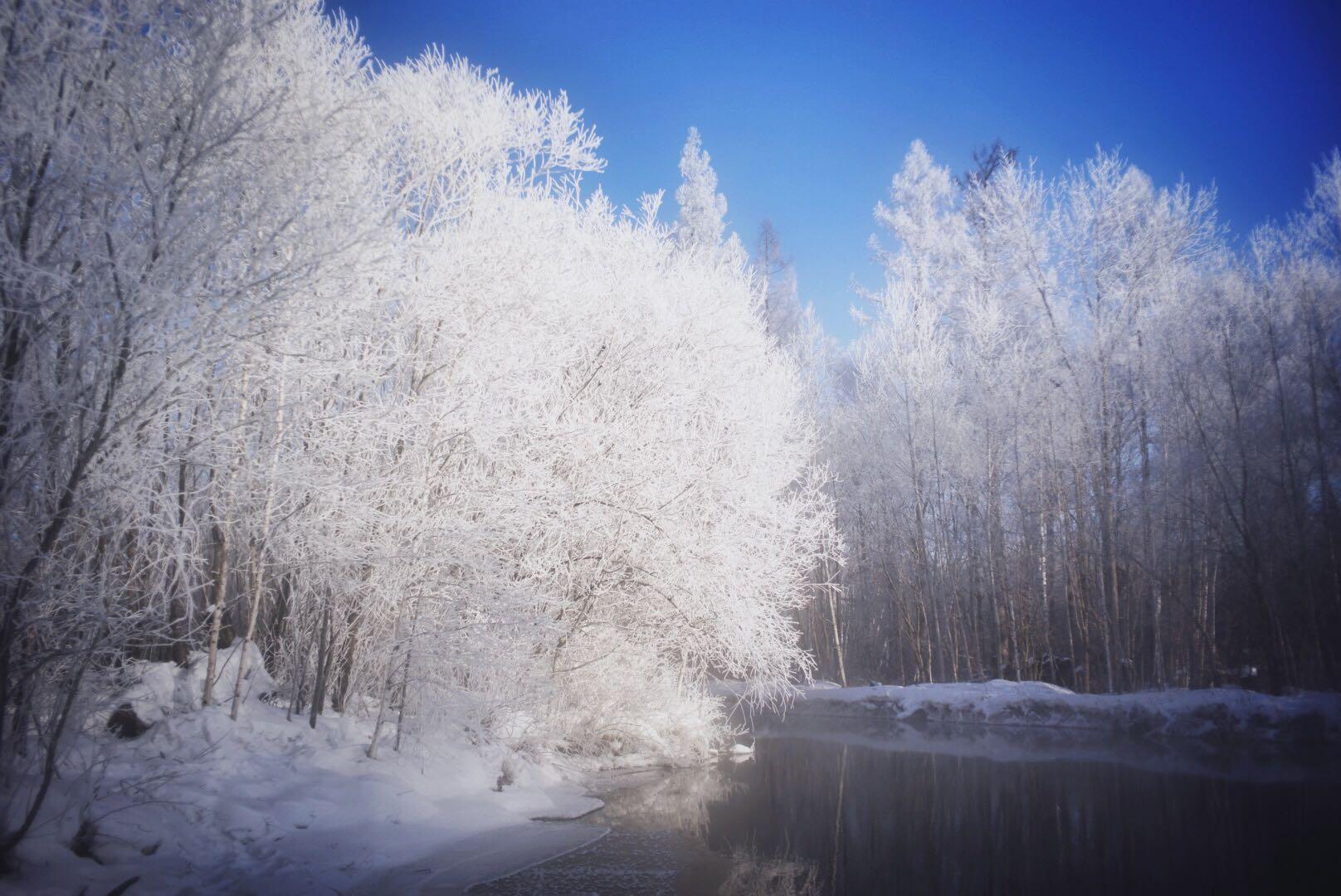 冬天吉林的长白山天池_高清图片素材