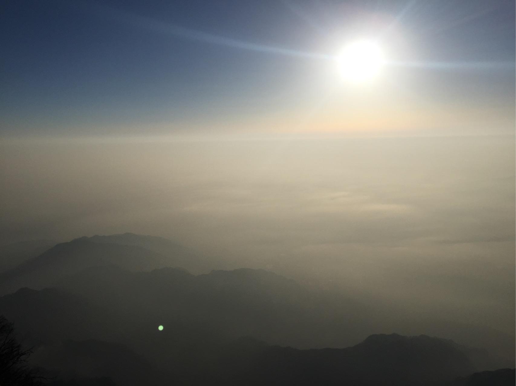 想爬峨眉山,女生一个,之前一个人爬过华山黄山