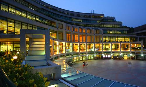 院的师兄师姐能否告诉我香港教育学院研究生学