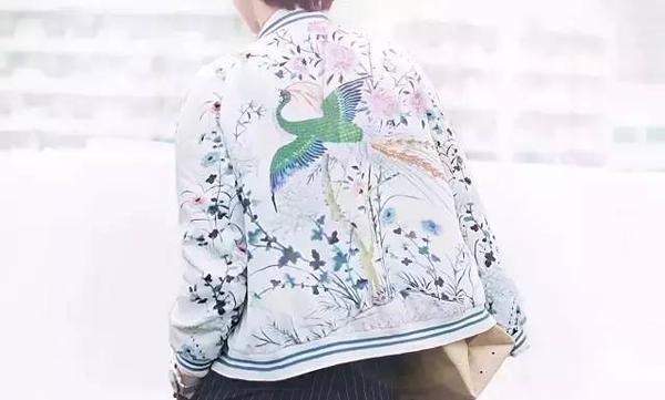 这个秋天你离时尚达人只差一件 横须贺 知乎